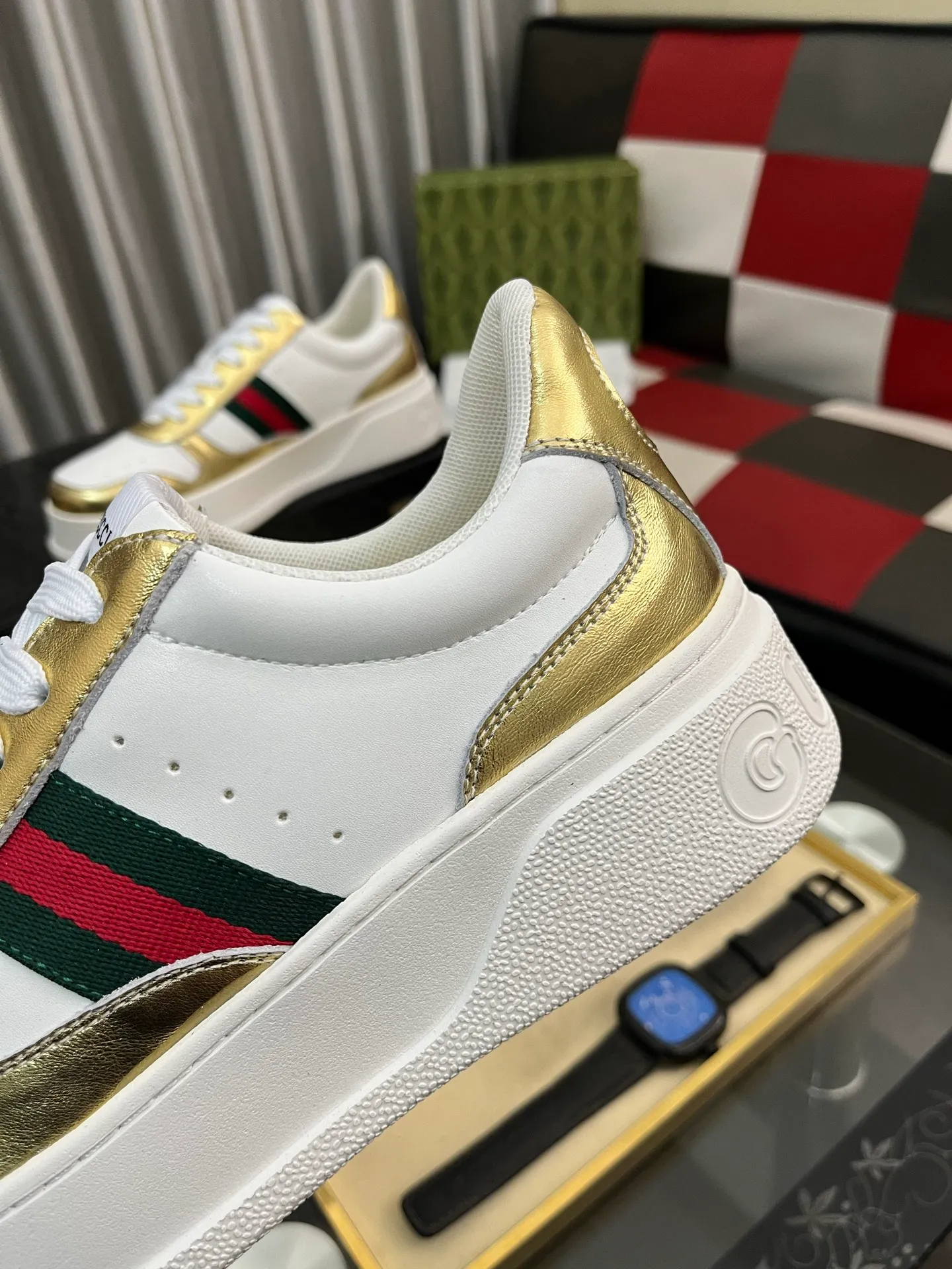 Men's Men's Shoes💰: 380⌚️⌚️[GUCCI] Gucci men's latest white shoe series casual shoes! The official website is built 1:1. Upper: Made of imported cowhide, with electric embroidery ➕Inner lining: Made of high-quality first-layer pigskin, soft and comfortable. Picky material selection and exquisite workmanship give you the best enjoyment. Size: 38-444️⃣Colors available